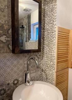 Style Boho Reethaus Wohnung mit SUP und Kanu - - 6