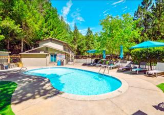 The Fainting Couch Boutique Hotel - Cobb - 2