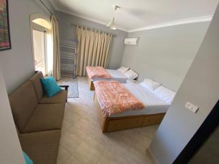 Telal Sokhna Villa first row families only Max 8 adults 4 kids - 1