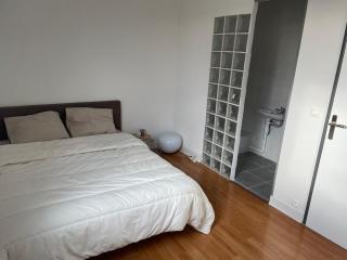 Appartement meublé de 04 chambres - 1
