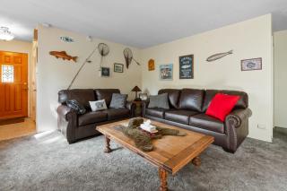 Bear Creek Inn - Slope views! Spacious home near the slopes! - 9