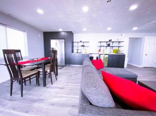 Modern MOVIE Theater & SAUNA Near Ski, Paragliding - Draper - 8