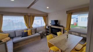 Ana's Coworth, West Sands, Seal Bay Resort - 9
