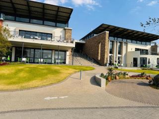 Cosy Golf Estate Apartment - Roodepoort - 4