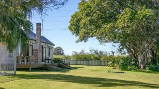 Cane Cutters Cottage - Woombah - 9