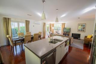 Mototui Cottage 2 or 3 Bedroom - Russell Cottages - Russell - 0