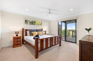 Ocean Views on Aldebaran - sleeps 11 - Ocean Grove - 1