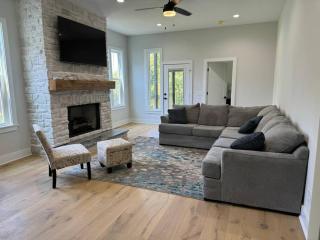 Luxury Home 4B, 3B Sleeps 18 25min to Nashville - 8