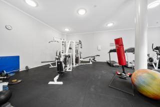 Loft-Style CBD 1-Bed with Rooftop Terrace & BBQ - Canberra - 6
