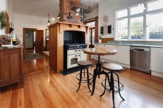 Timeless Treasure - New Plymouth - 3