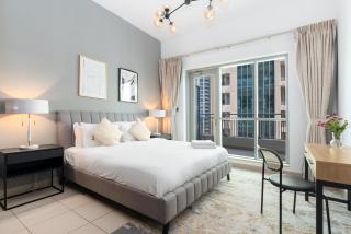 White Sage - Fountain View Stylish Apt With Spacious Terrace - Dubai - 6
