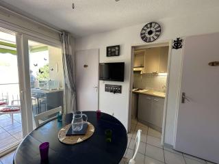 Appt 2 pièces avec terrasse, clim, piscine, parking à Port Camargue - FR-1-250-292 - 3