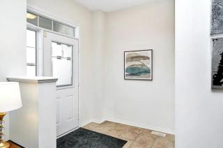 Modern Townhome Near Ottawa Attractions - Nepean - 9