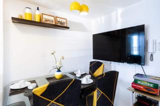 Azure Urban Resort by 4j's - Manila - 8