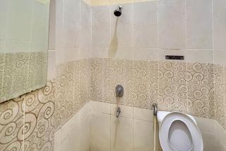 Wisma Anggrek Syariah Mitra Reddoorz - 7