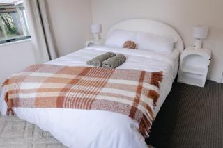 Prime location at Mt Eden- Cozy Vibe 3BR Home - Auckland - 5