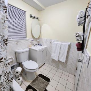 Modern Comfort - Newark - 5