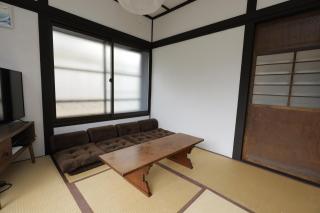 FTH maroon 4min to station - 6