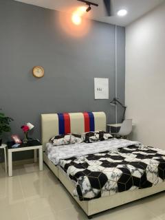 Nana OWL Homestay A & B Roomstay C & D - Kemasik - 3