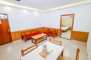 Hotel Janardana - 4
