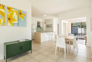 Beachfront Beach Break 1 - Byron Bay Holiday Apartment with Pool, 3 Bedrooms, Beach Access & Parking - 5