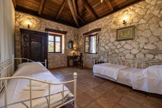 Vardiola Houses, close to Agios Sostis Beach, by ZanteWize - 2