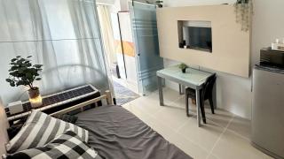 1BR Studio Unit in MOA with Balcony - Manila - 7