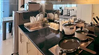 1BR Studio Unit in MOA with Balcony - Manila - 1