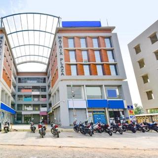 Hotel Matrix Inn - 4