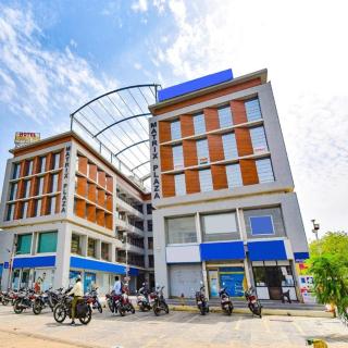 Hotel Matrix Inn - Ahmedabad - 3