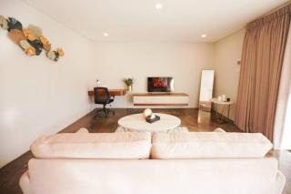 Villa Raaadha 3BR modern design villa center of seminyak - 5