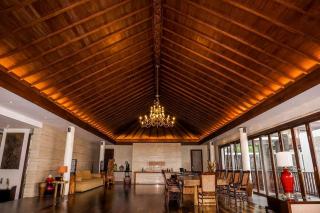 Louis Kienne Bandungan - 1