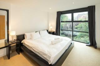 Superfast Broadband 2BD City Flat Farringdon - London - 7