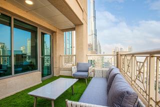 Burj Khalifa View From Private Terrace in Downtown - Dubai - 9