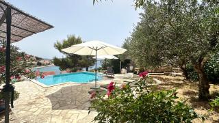 Villa Paladin - Spacious Villa with Pool near Garden Resort - 7 Min walk - Tisno - 4