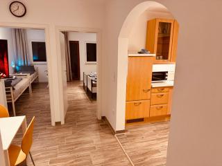 FELIX LIVING 10, Monteurwohnung, 3 Zimmer, getrennte Betten, Parkplatz - 8