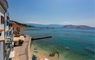 1 Bedroom Cozy Apartment In Baska - Baška - 2