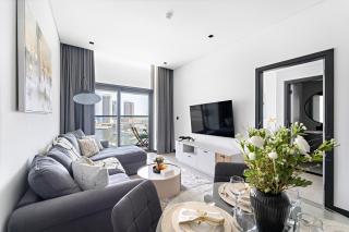 1 Bedroom with Canal View - 15 Northside - Dubai - 9