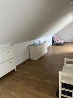 Szarów 414 - - 3