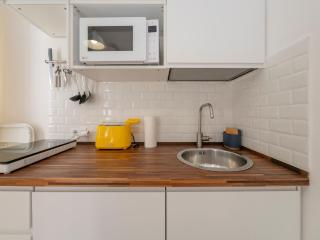 Milano 2 Pax Wi-Fi- Via D'Agrate, 19 C - 7