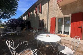 Gîte de la Cave - Charmant Gîte provençal avec une chambre - 2