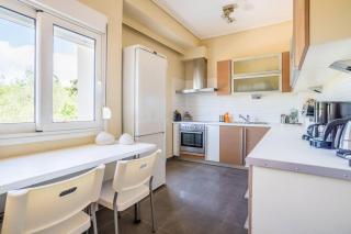 Pristine penthouse with a spacious balcony view - Athen - 2