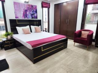 Premium Luxurious 2BHK with big rooms 10 - Nova Deli - 7