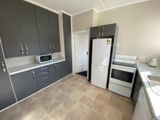 Whole house, Amohau St opposite Trade Central - 3 Bedrooms, Sleeps up to 6, 5 beds, wheel chair friendly - 1