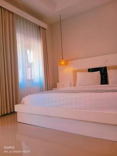 Living Trawangan Hotel - 5