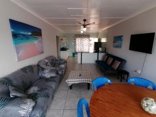 Chill-Ax Cottages - Port Shepstone - 8