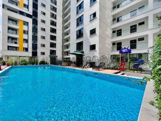 Luxe Studio with pool, gym and work space - 9