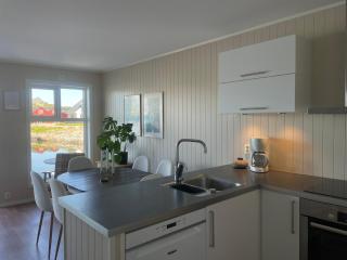 Modern Fishermans Cabin - 9