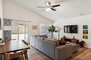 Beautifully Renovated Glendale Retreat home - Glendale - 5