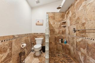 Beautifully Renovated Glendale Retreat home - Glendale - 3